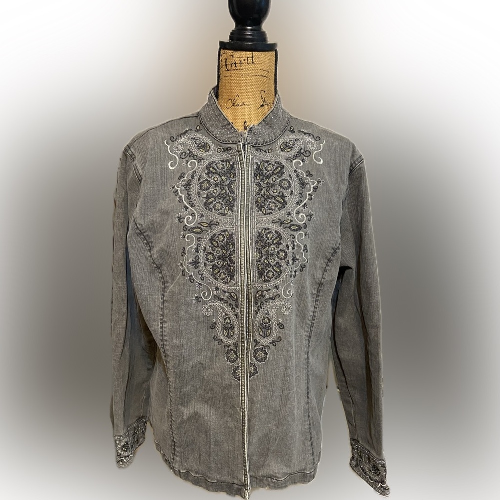 Chicos Platinum Sz 3 XL Embroidered Gray Denim Women's Jacket